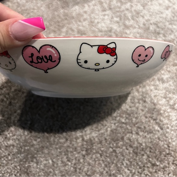 Hello Kitty Valentine’s Plate - Picture 2 of 2